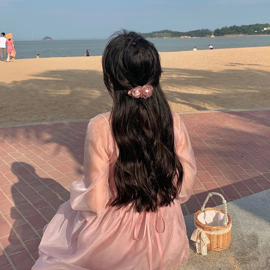 黄色大门：寻找奉俊昊被尘封的短片